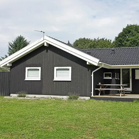 Three-bedroom Holiday In Skals 4 Hjarbæk